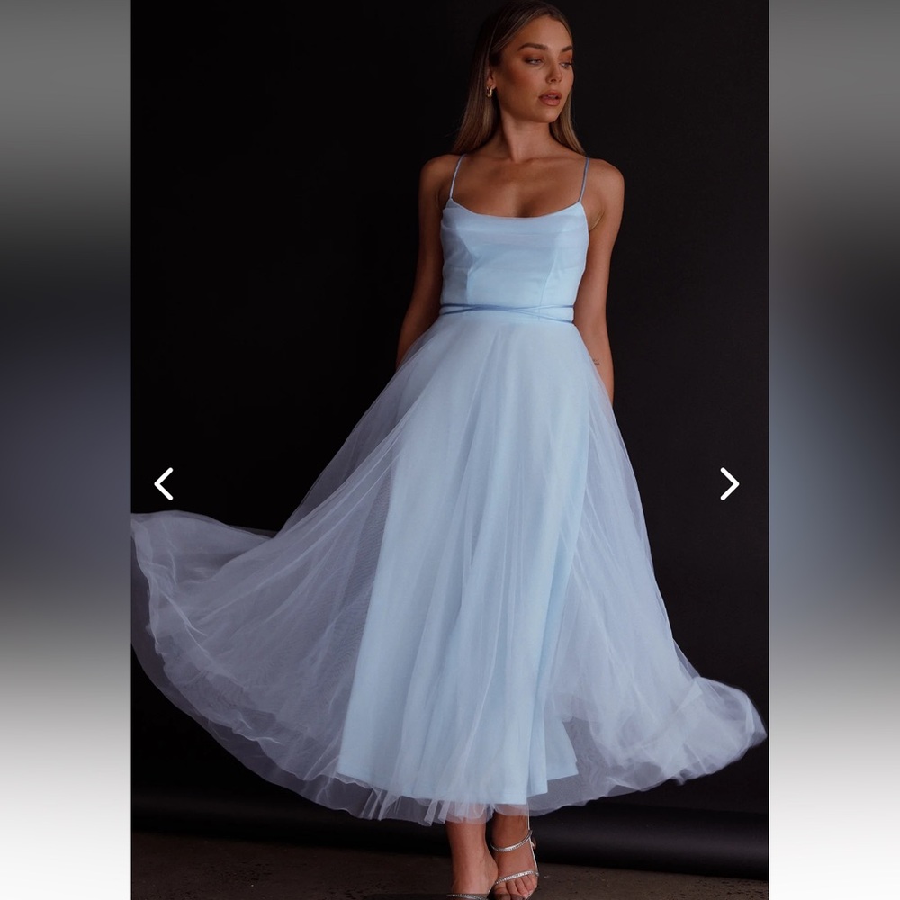 Signal my way dress size 2/xs in light blue